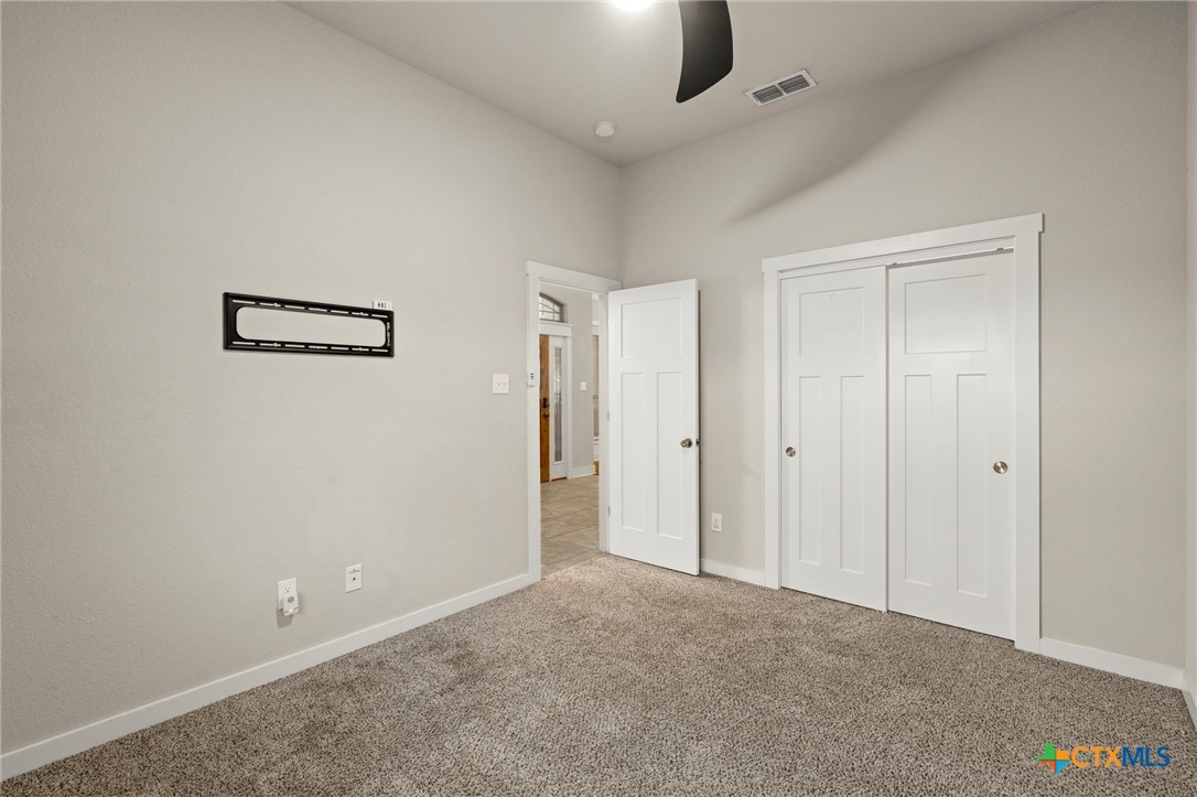 123 Archstone Loop Property Photo 12