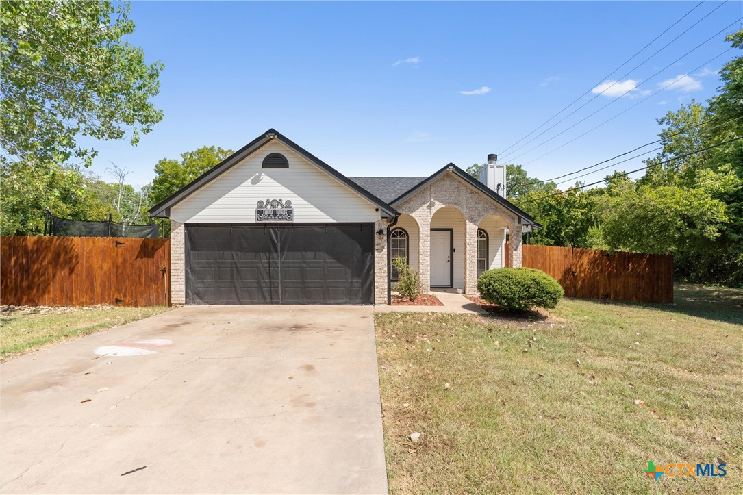 2506 Poppy Drive Property Photo 2