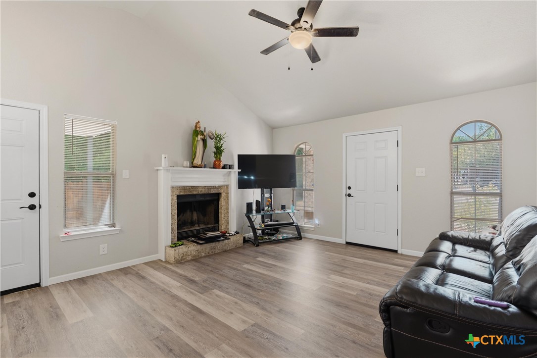 2506 Poppy Drive Property Photo 4