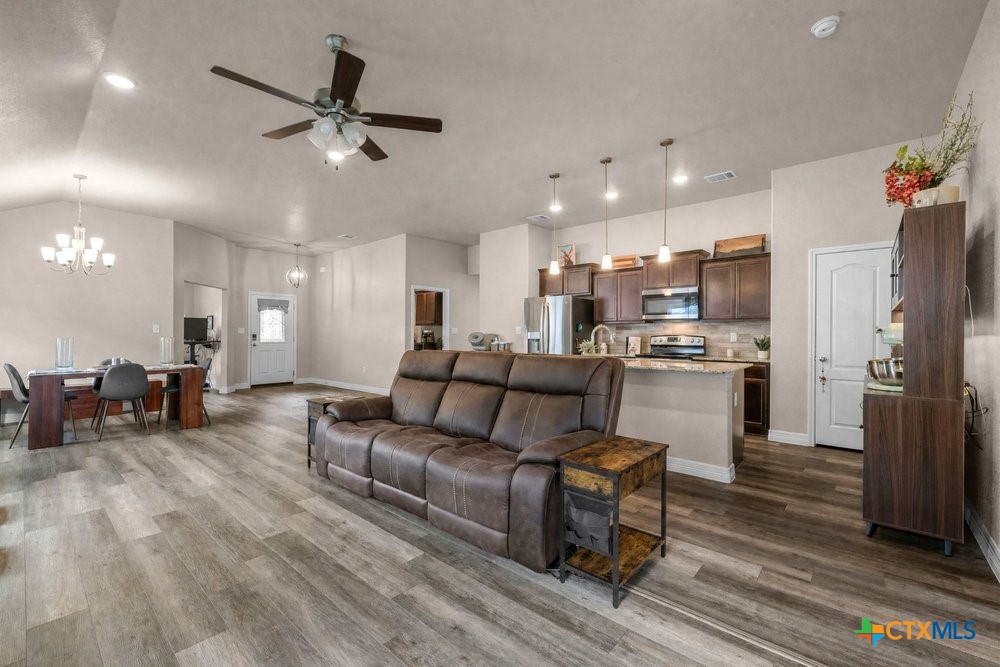 1115 Coriander Road Property Photo 13
