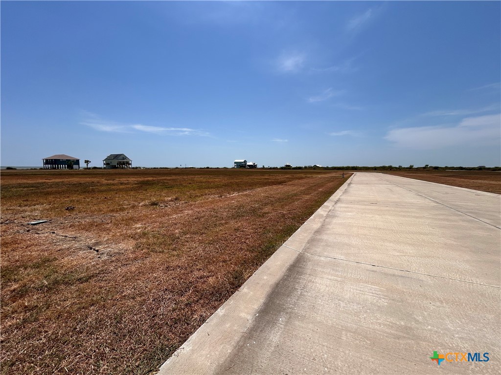 3037 Coastal Springs Loop Property Photo 6
