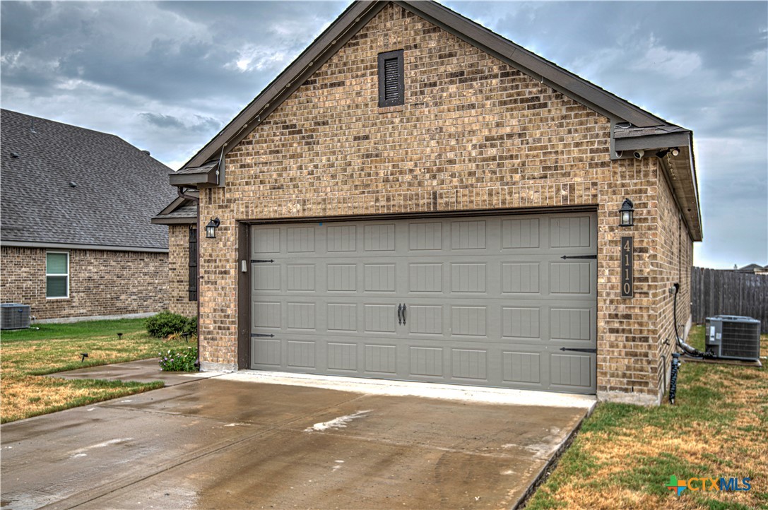 4110 Aransas Drive Property Photo 2