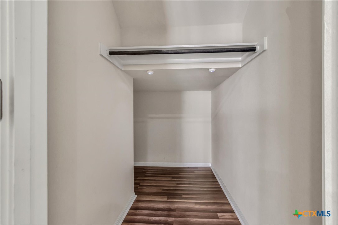 139 Billowing Way Property Photo 8