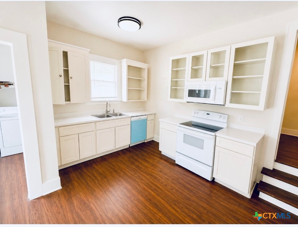 325 North Street Property Photo 6