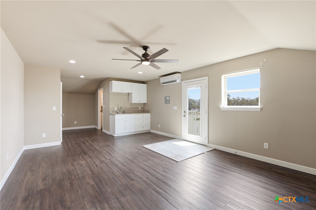 373 Cross Road Property Photo 19
