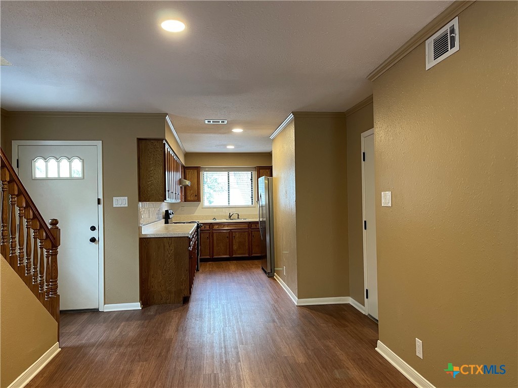 105 Blanco Street Property Photo 4