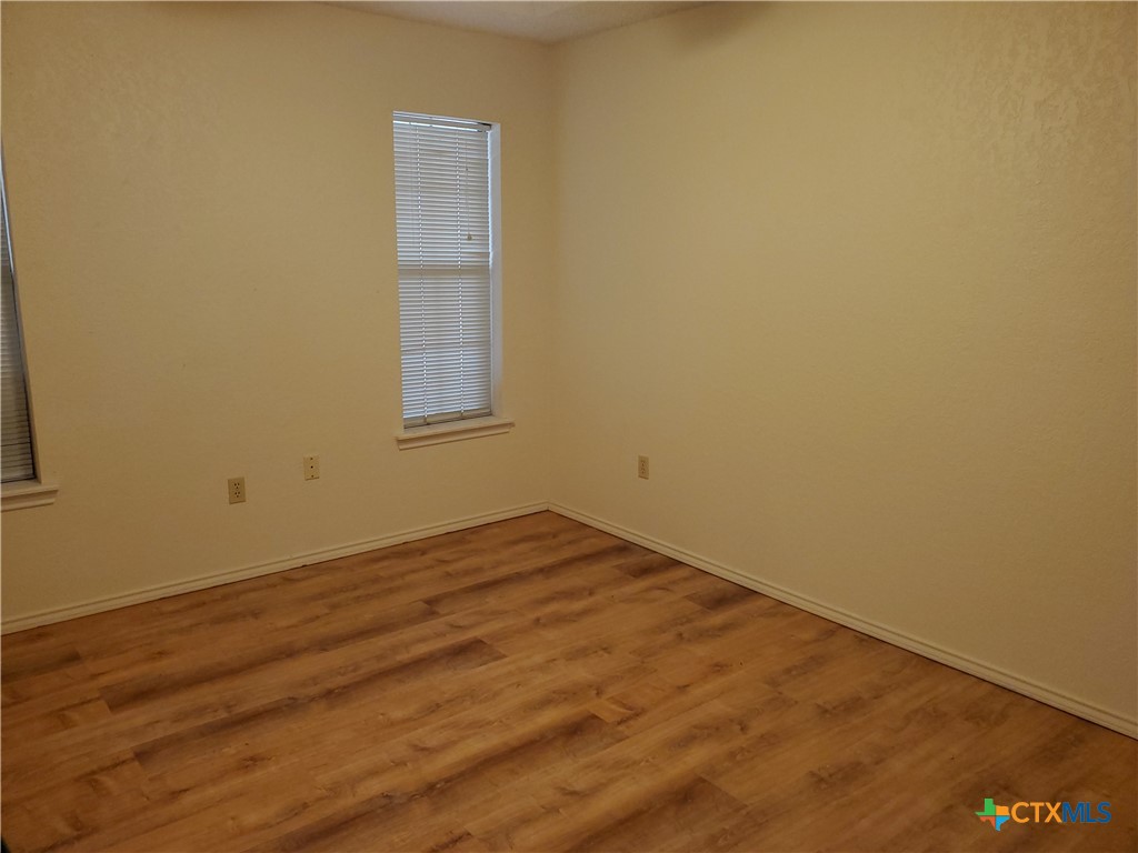 702 Cedar Parkway Property Photo 6