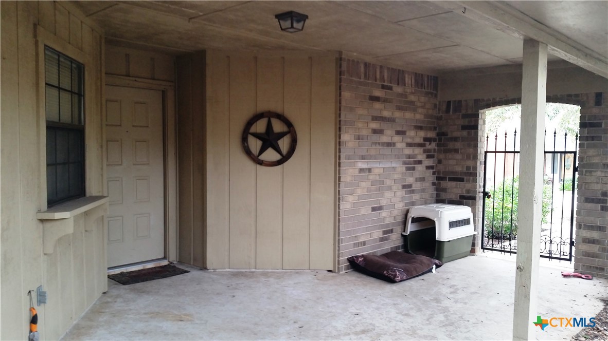 702 Cedar Parkway Property Photo 7
