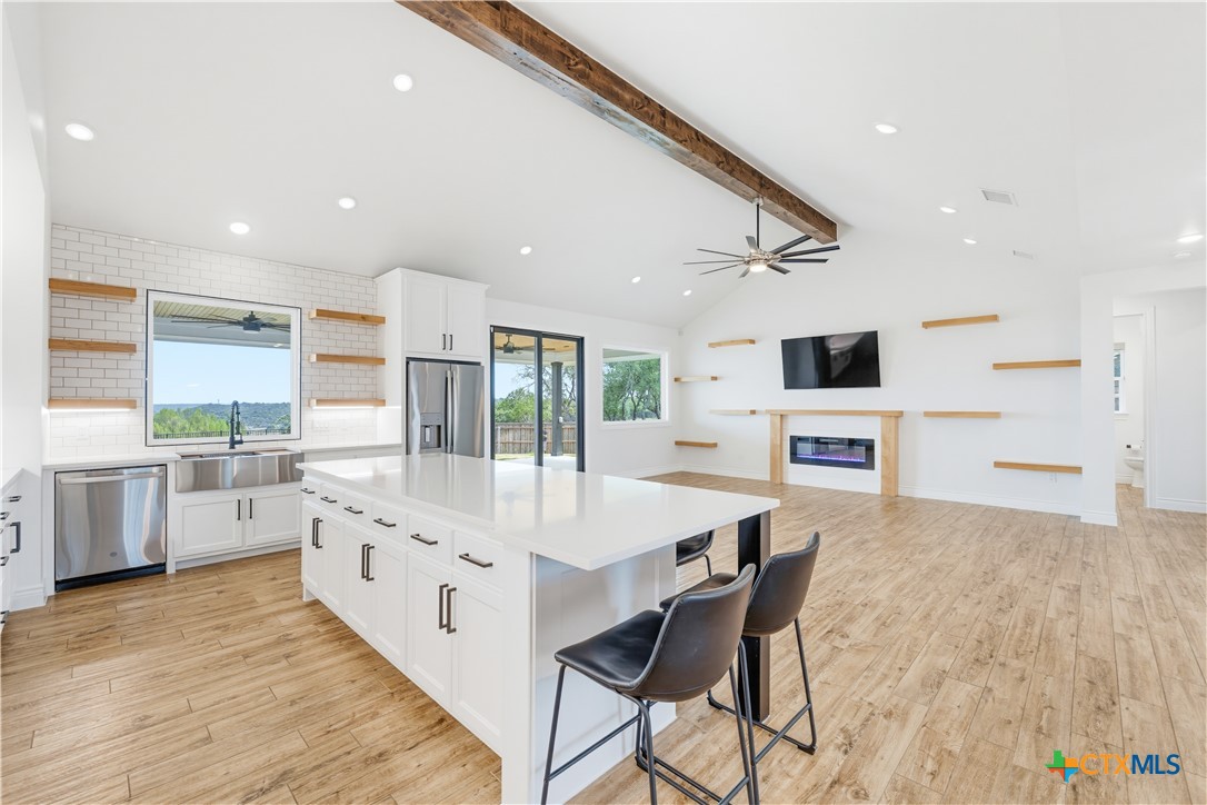 312 Skyline Drive Property Photo 14