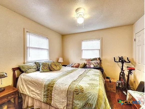 460 Comal Avenue Property Photo 8