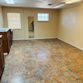 2211 S 57th Street Property Photo 4