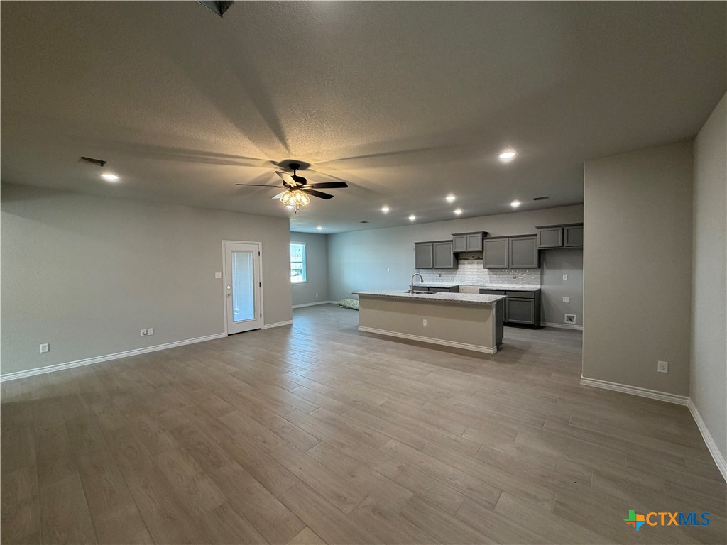 3108 Seeker Street Property Photo 4