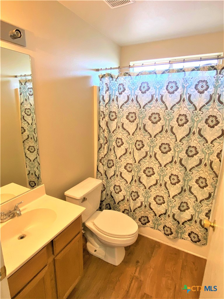 1311 E Downs Avenue Property Photo 7