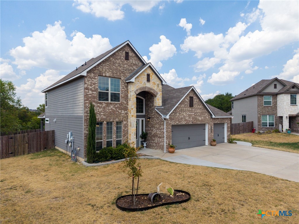 1129 Ewell Court Property Photo 2