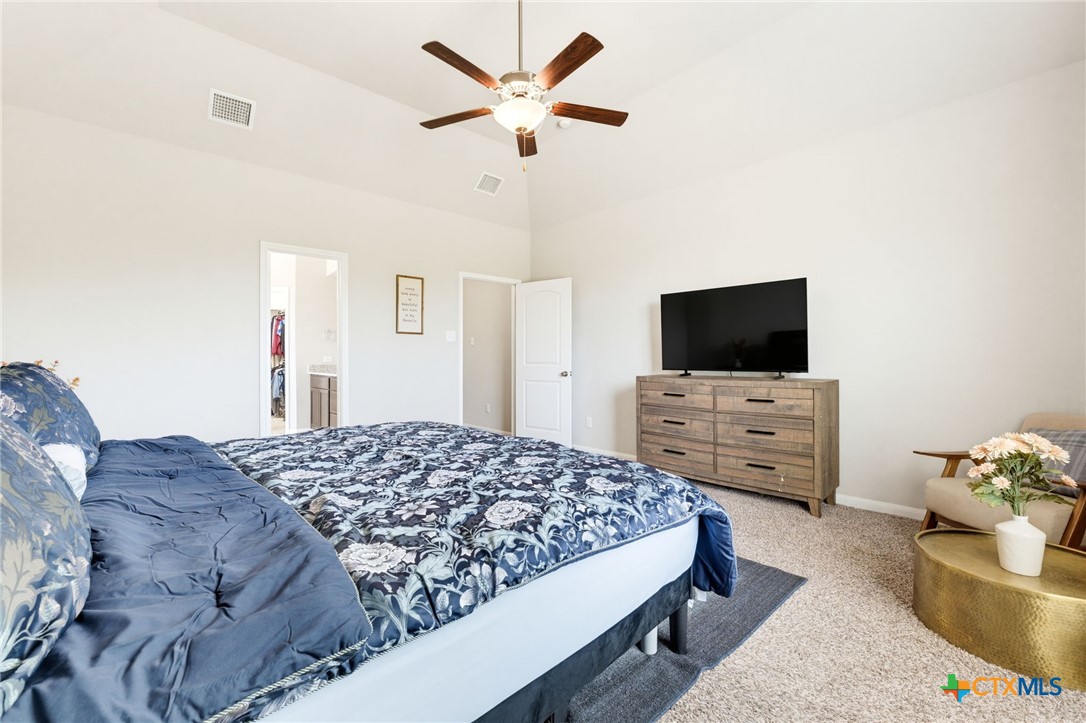 1129 Ewell Court Property Photo 22