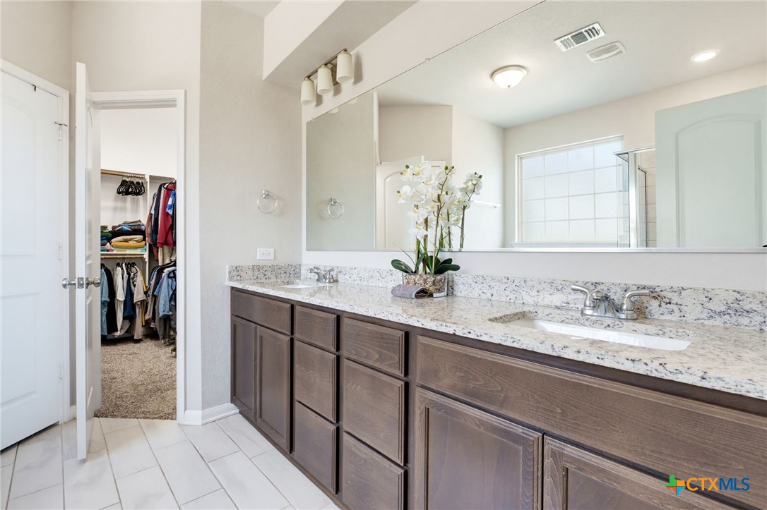1129 Ewell Court Property Photo 23