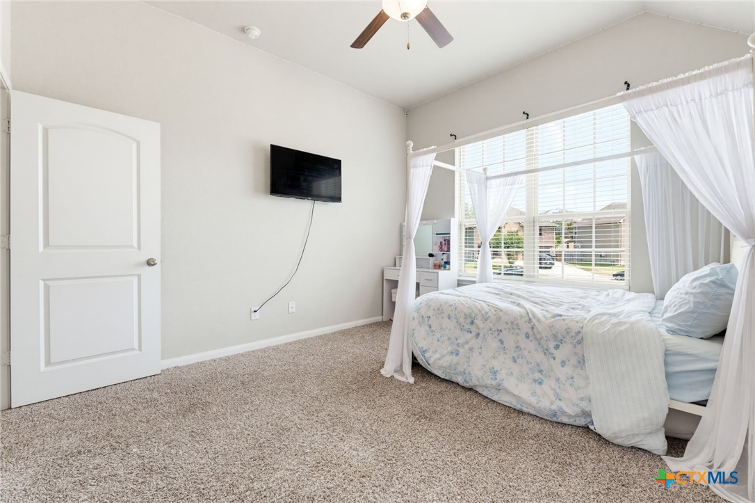 1129 Ewell Court Property Photo 33