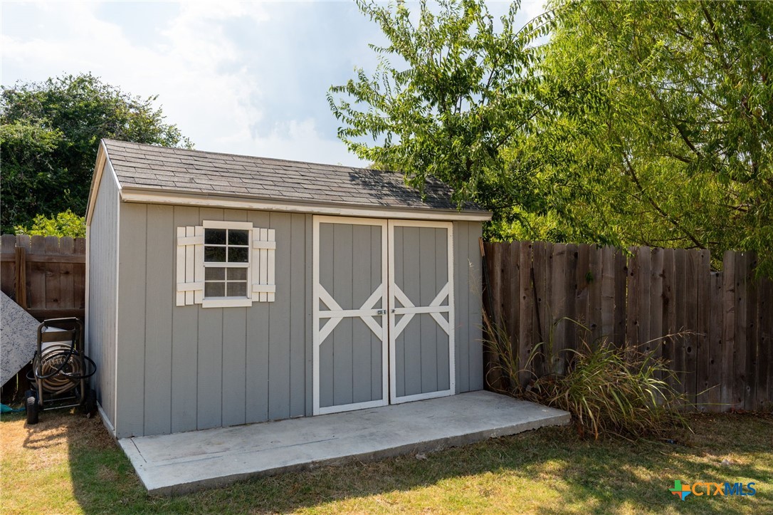 1129 Ewell Court Property Photo 42