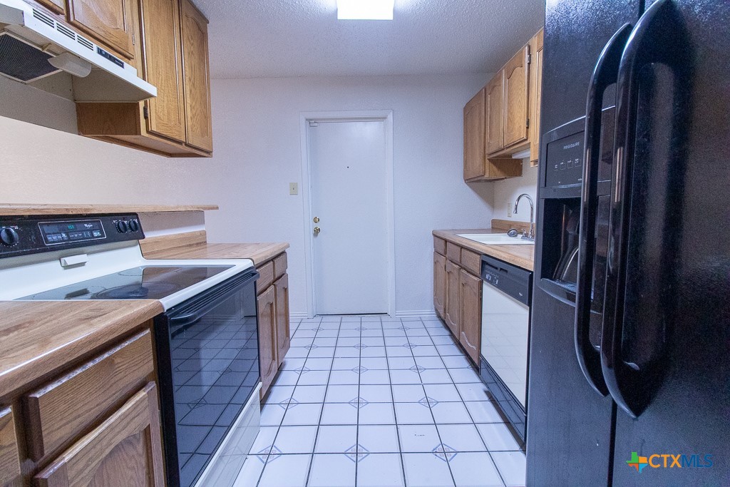2018 Newton Drive Property Photo 7