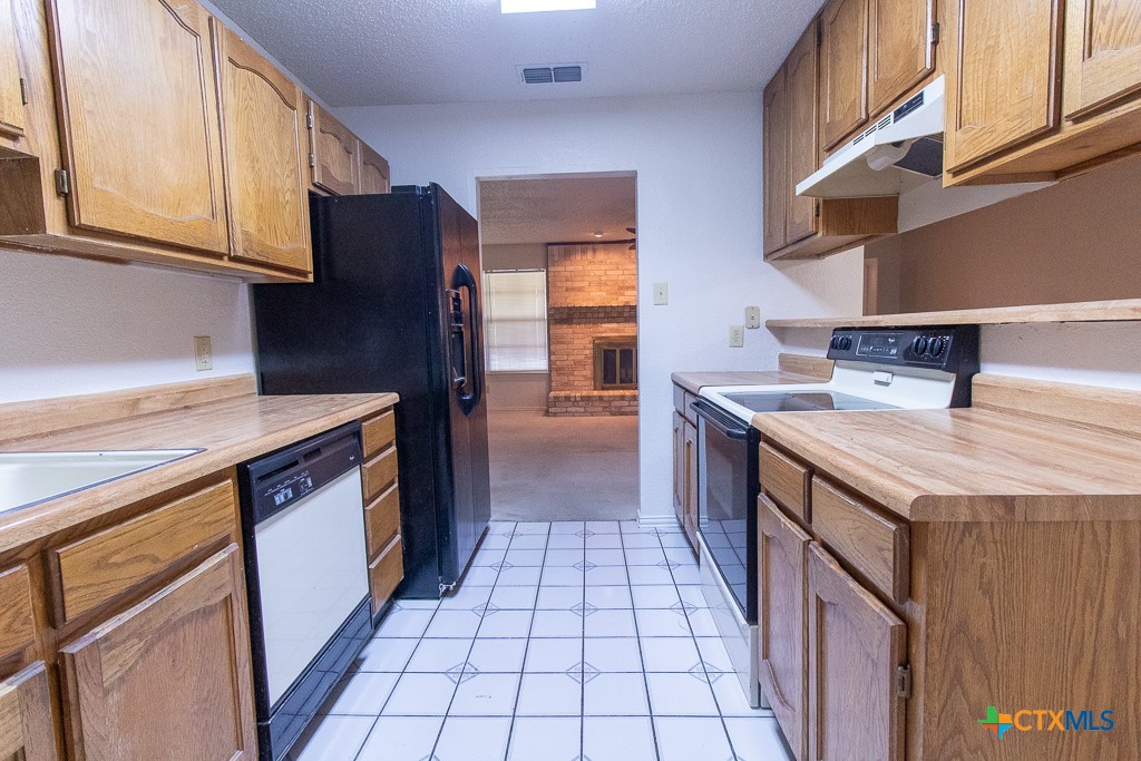 2018 Newton Drive Property Photo 10
