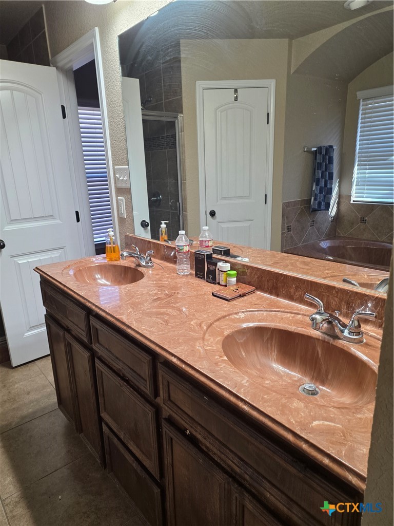 707 Brooklyn Kay Drive Property Photo 11