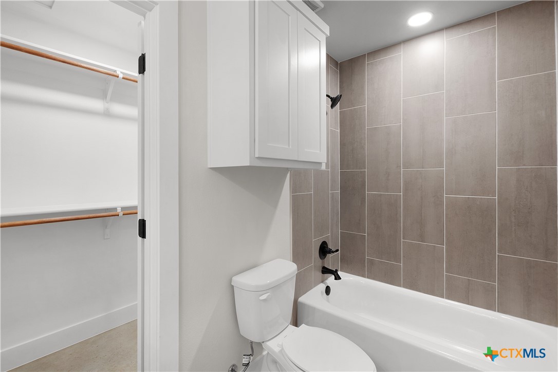 203 Boyles Street Property Photo 18