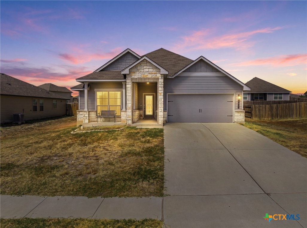 1821 Fall Creek Court Property Photo 1