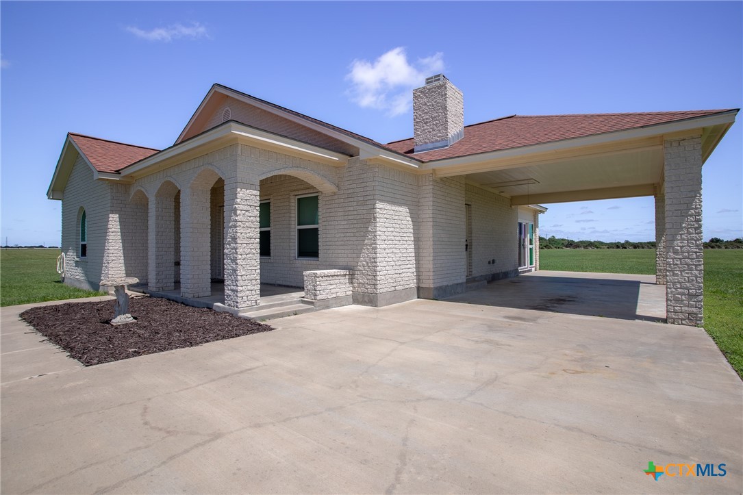 394 Sunrise Bay Drive Property Photo 3