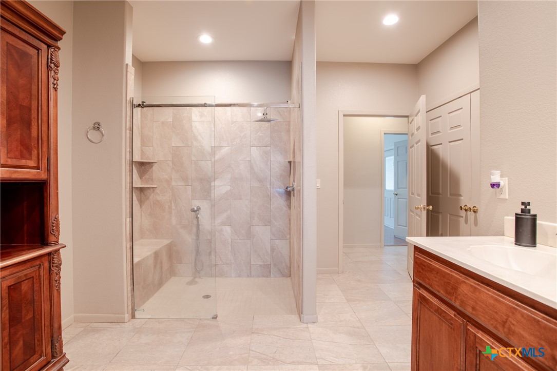 394 Sunrise Bay Drive Property Photo 17