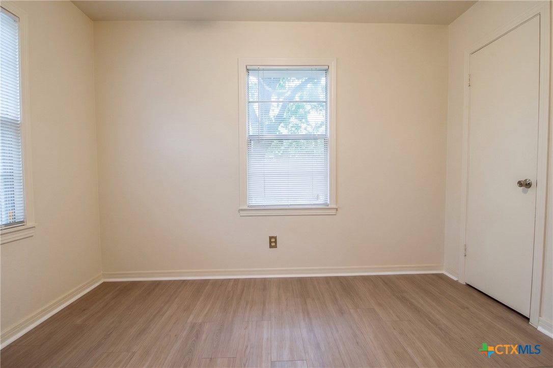 204 Allen Street Property Photo 6