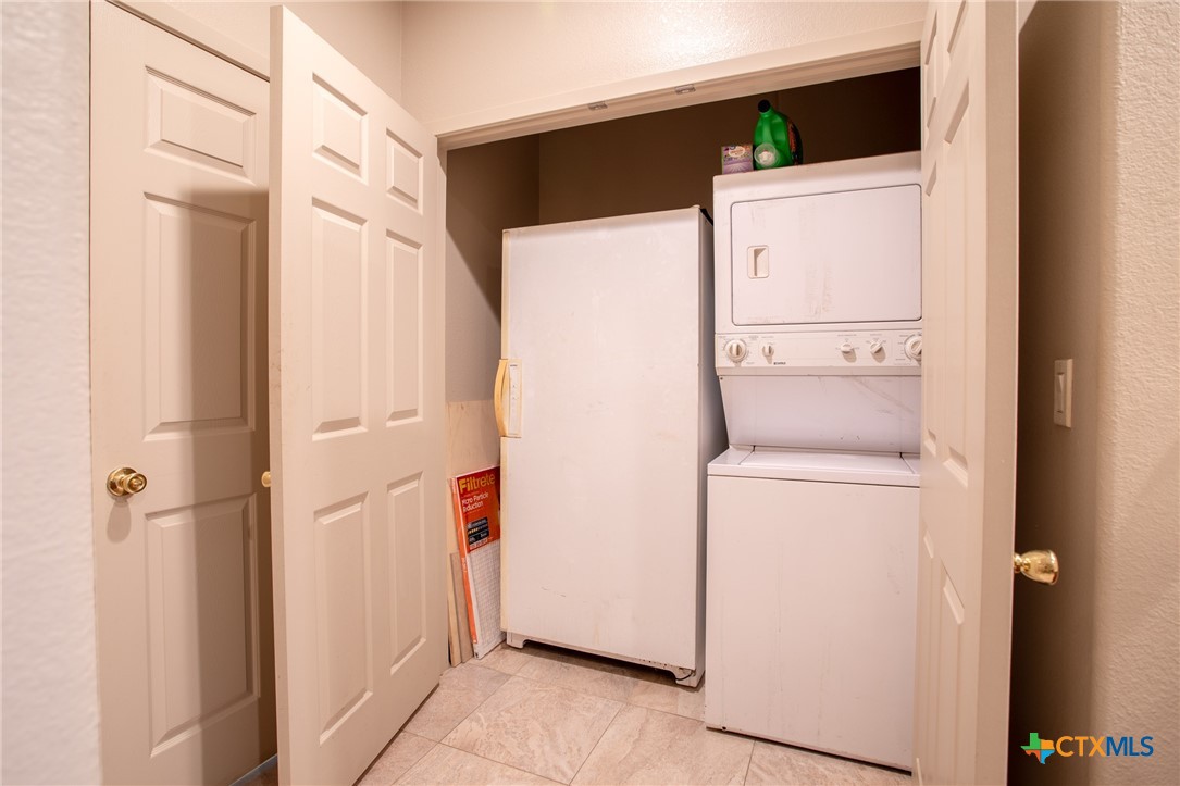 394 Sunrise Bay Drive Property Photo 20