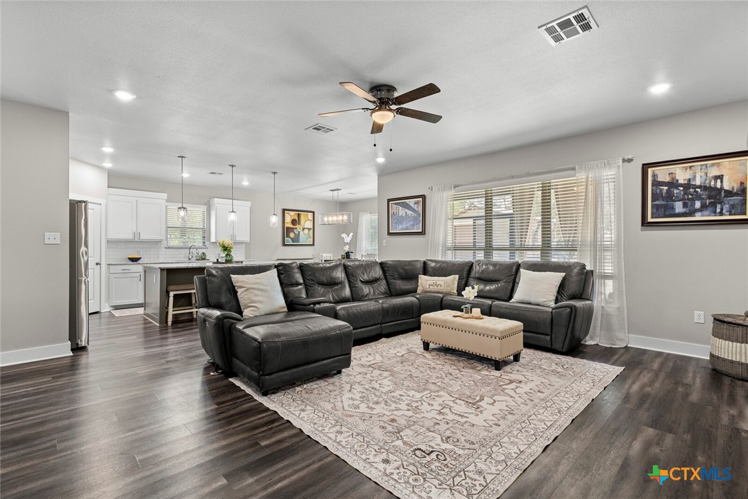 15987 Crockett Drive Property Photo 6