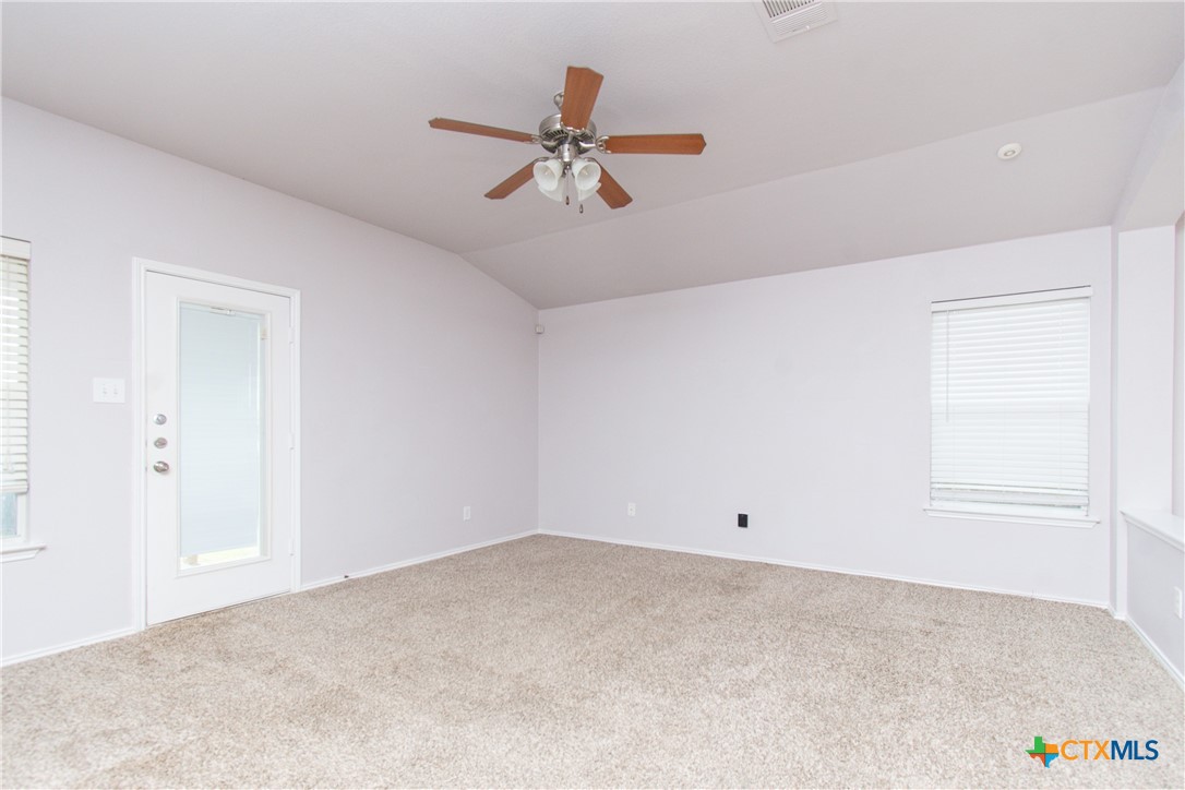 6003 Shamrock Drive Property Photo 10