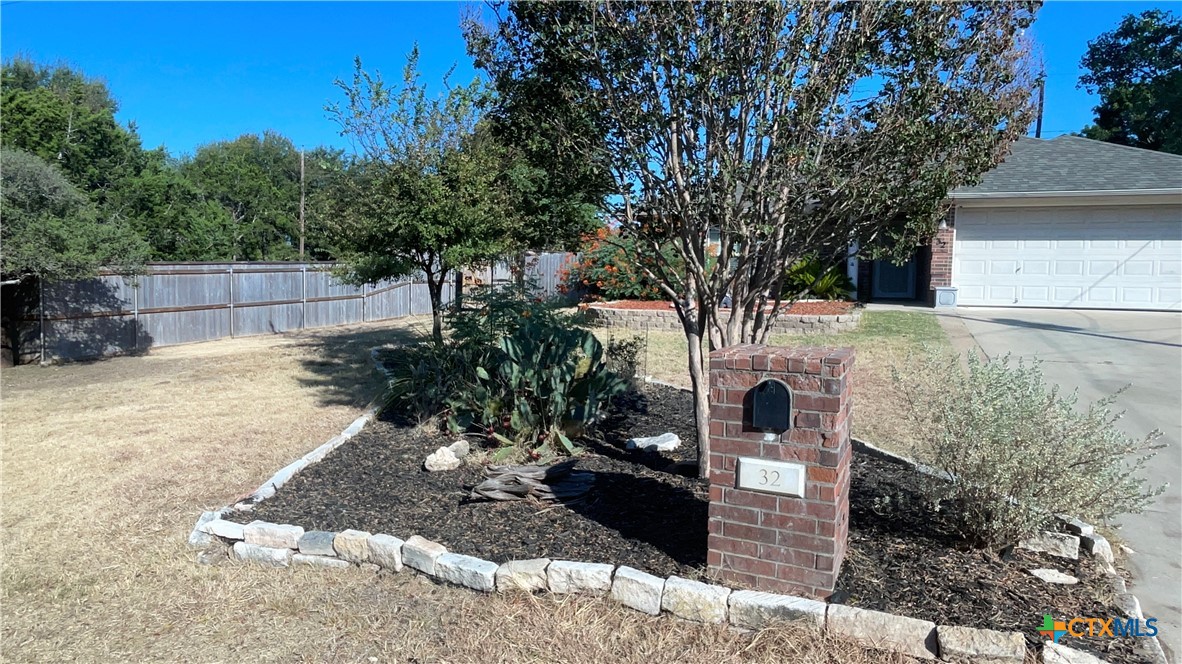 32 Tanyard Road Property Photo 6