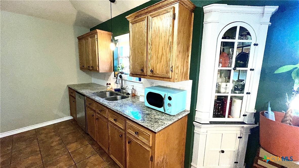 32 Tanyard Road Property Photo 11