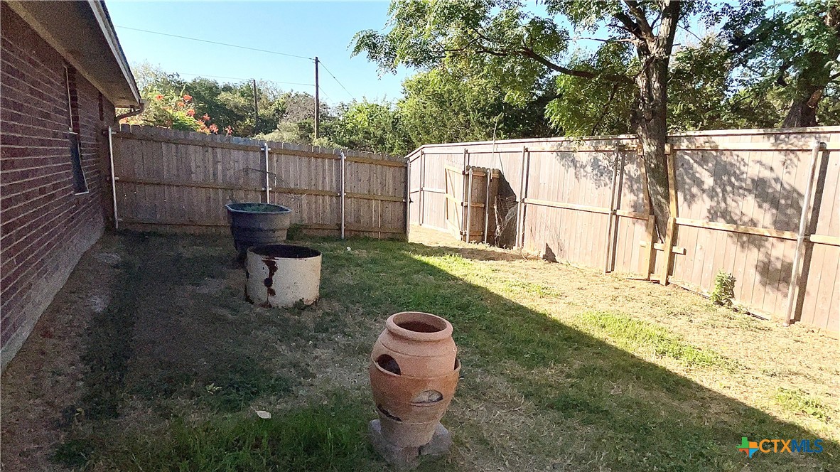 32 Tanyard Road Property Photo 23