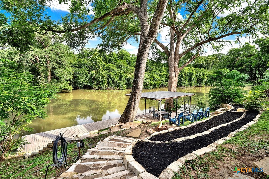 48 River Oak Drive Property Photo 3
