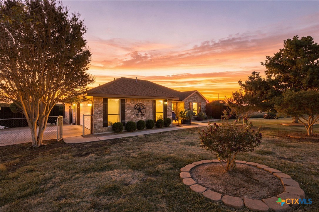 1015 Bluebonnet Drive Property Photo 1