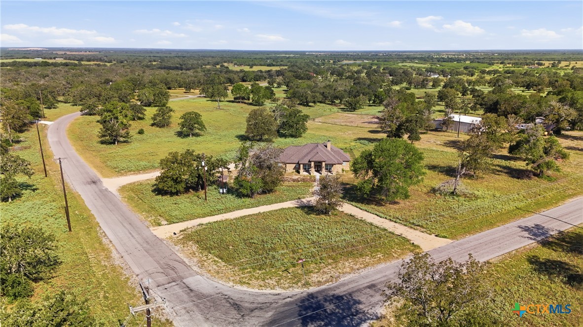 494 Flash Circle Property Photo 5