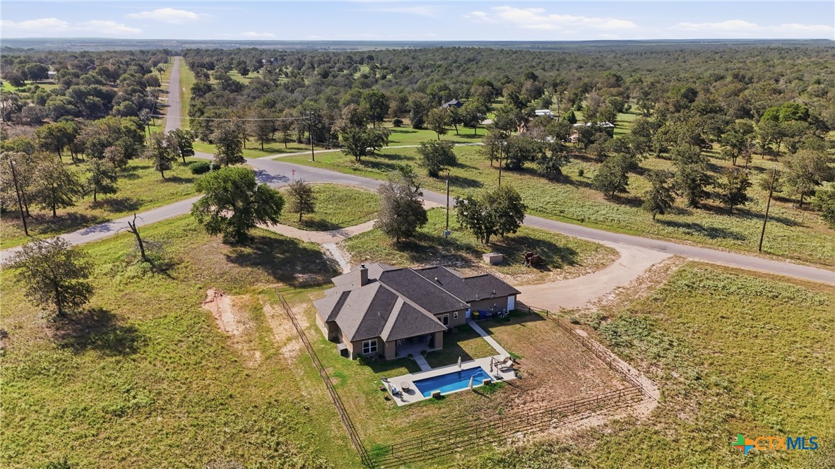 494 Flash Circle Property Photo 6