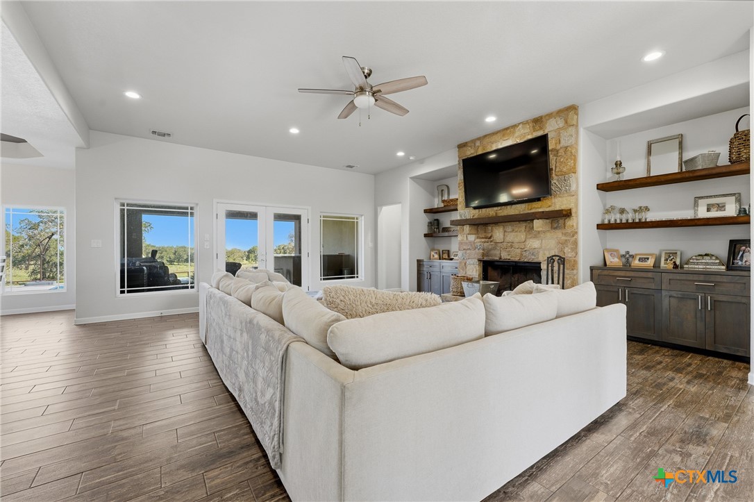 494 Flash Circle Property Photo 16