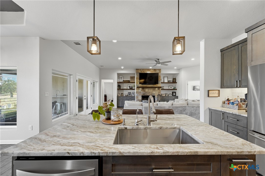 494 Flash Circle Property Photo 29