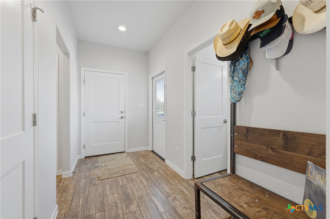 494 Flash Circle Property Photo 45