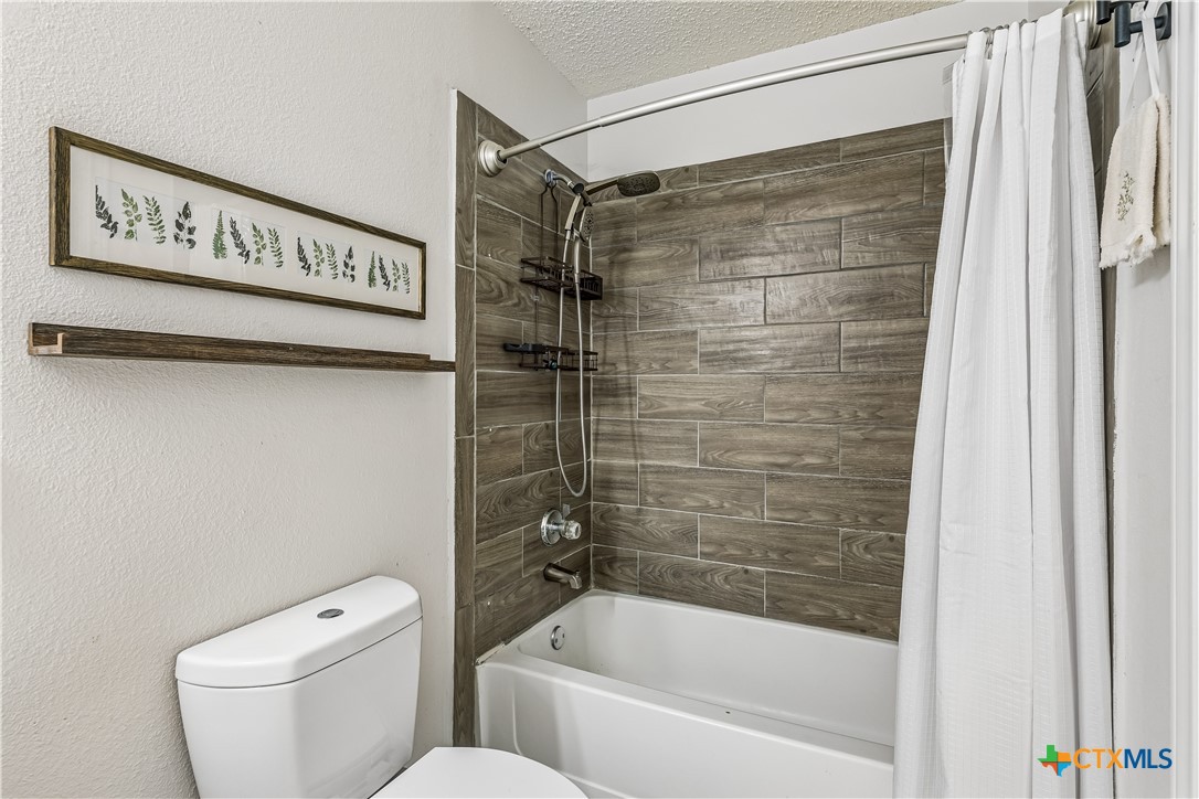 3607 Bass Loop Property Photo 21