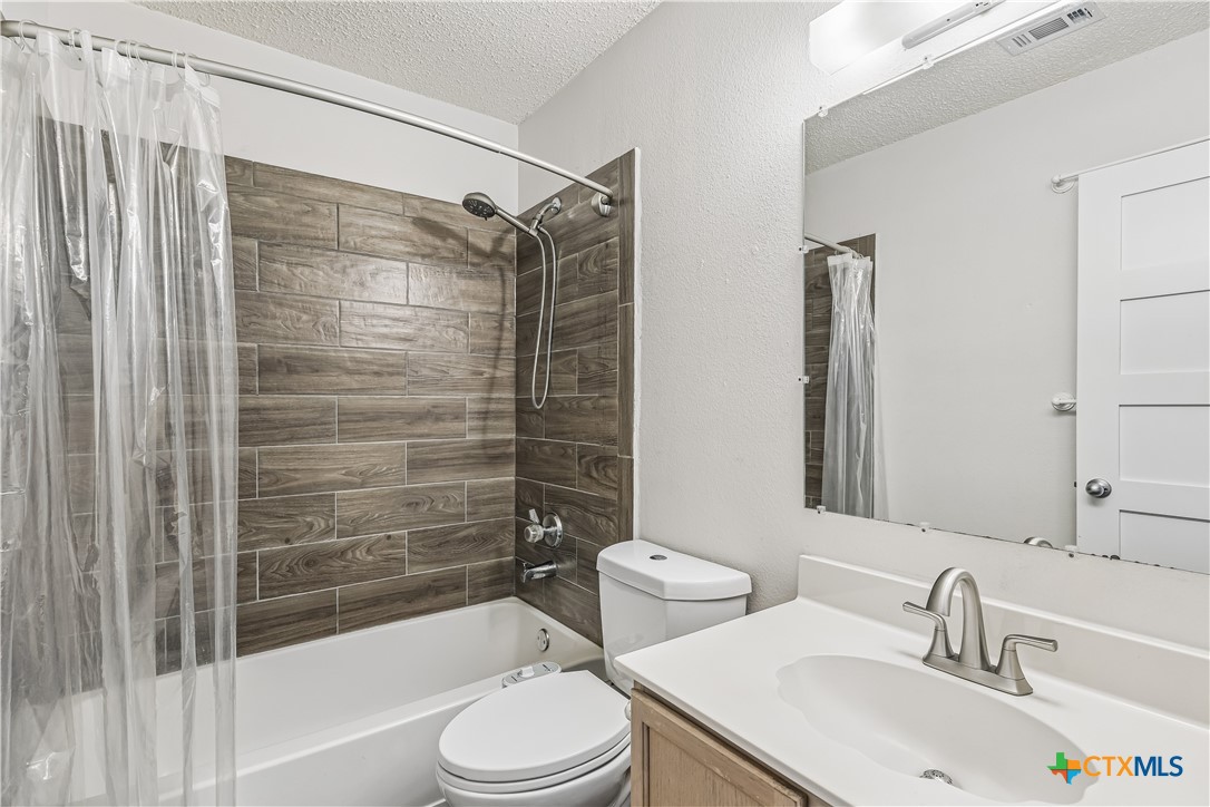 3607 Bass Loop Property Photo 25