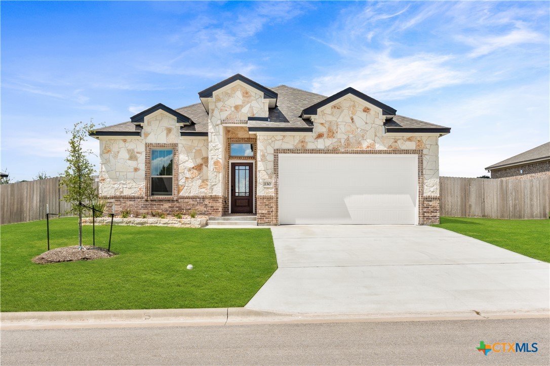 130 Lasso Loop Property Photo 2
