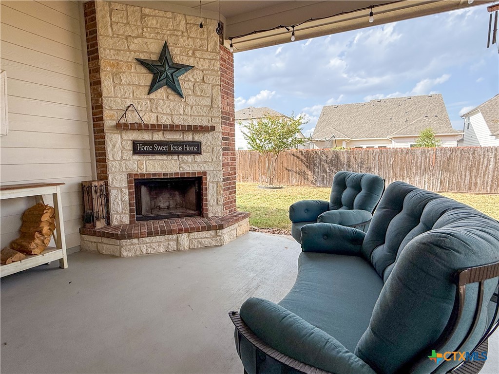 616 Copper Ridge Loop Property Photo 2