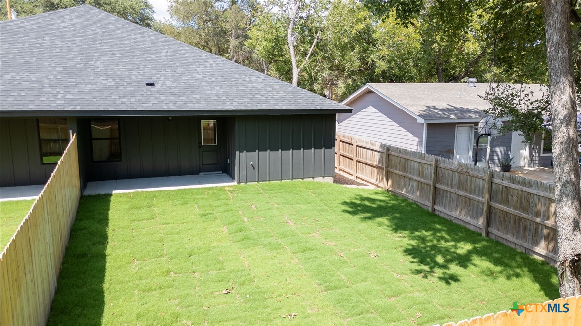 205 Boyles Street Property Photo 4