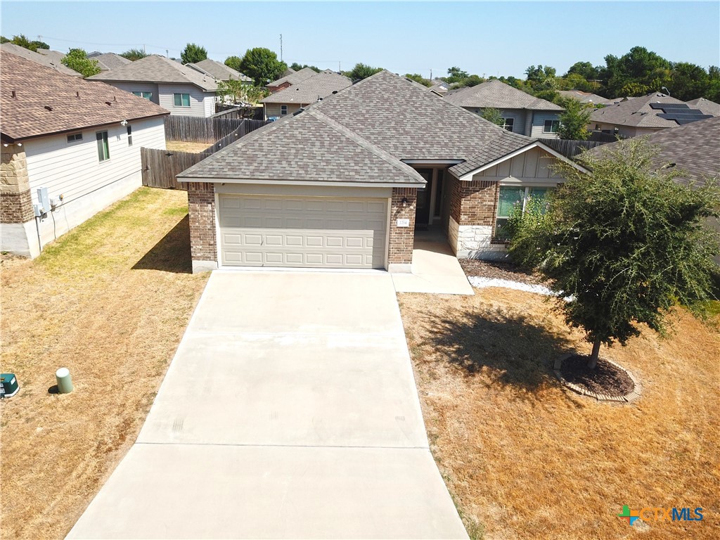 2214 Petersburg Lane Property Photo 1
