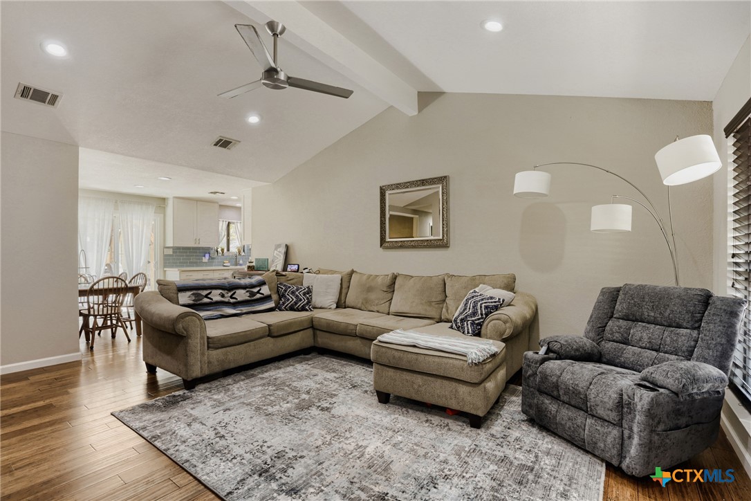 600 Live Oak Drive Property Photo 5